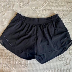 Lululemon Hotty Hot Short Long 4" Black